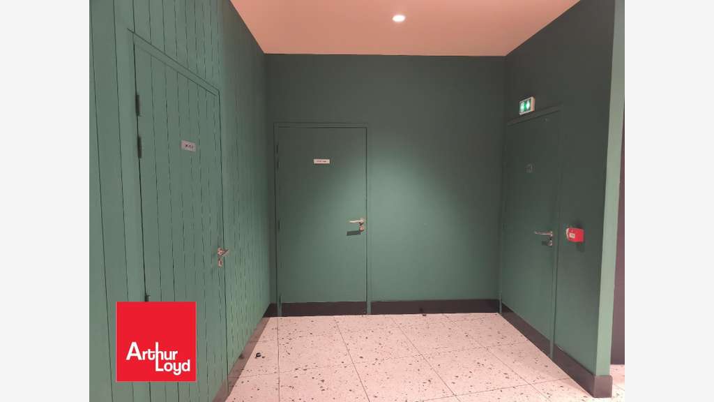 Loue local commercial de 261m² à Chartres centre