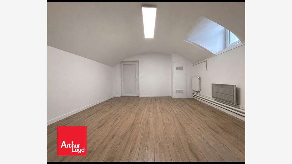 A louer local commercial 57m² à Chartres Gare