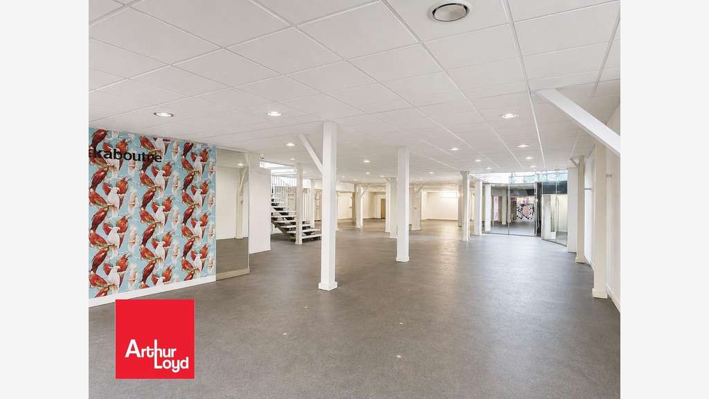 A louer local commercial 293m² à Chartres centre