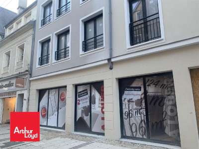 Loue local commercial neuf 125m² à Chartres centre