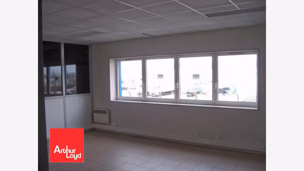 A louer locaux d'activités bureaux 291m² Chartres