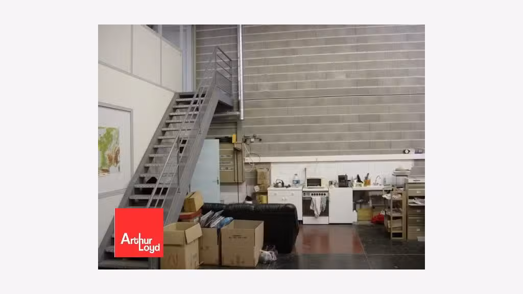A louer locaux d'activités bureaux 291m² Chartres