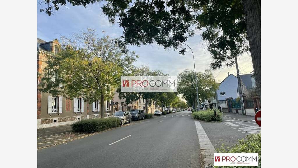 Loue local commercial 120m² en RDC Chartres agglo