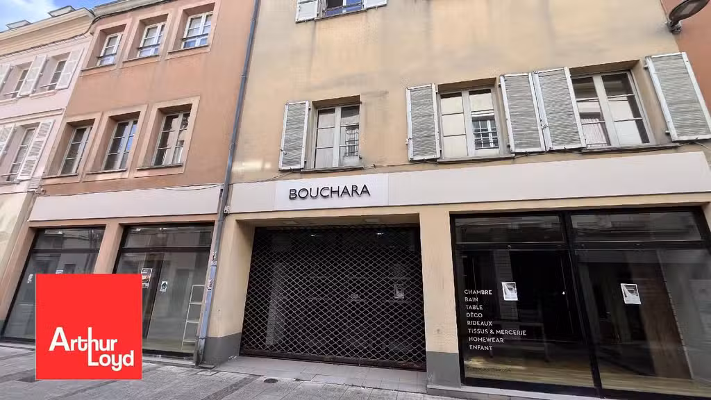 A LOUER - EURE ET LOIR - CHARTRES - COEUR DE