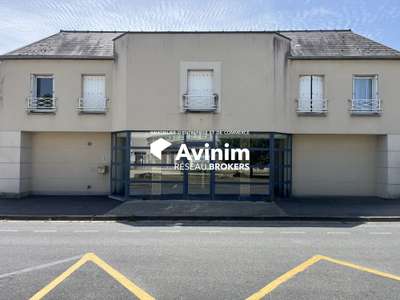 A louer local commercial 300m² à Château-Landon