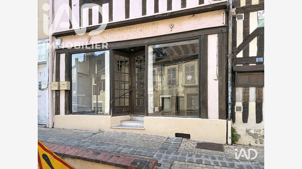 A louer local professionnel 50m² à Château-Renard