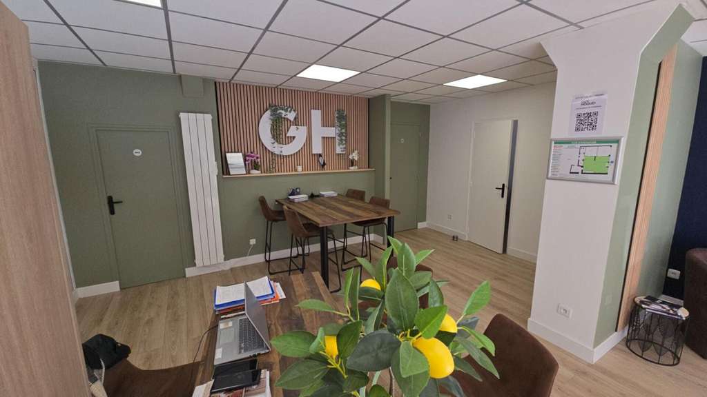 EXCLUSIVITE CHATEAUNEUF EN THYMERAIS - Local