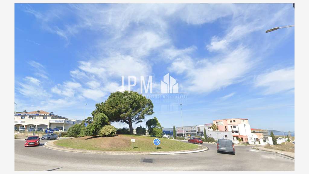A louer local 160m² Châteauneuf ZAC de la Valampe