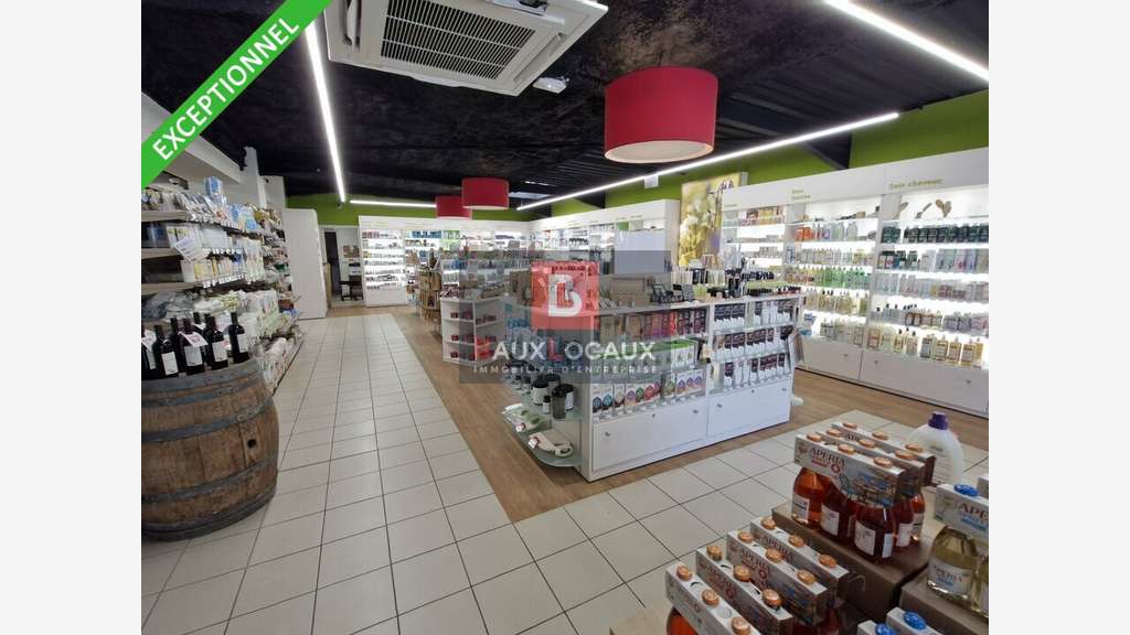 Loue local cial 762m² à Châteauneuf les Martigues