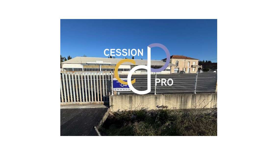 A louer local commercial de 800m² à Châteaurenard