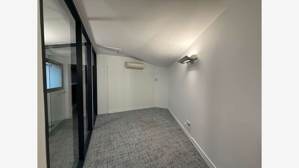 Loue local bureaux de 105m² à Châtelaillon-Plage