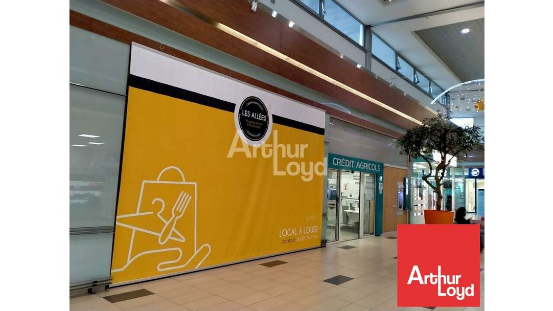 Local 54m² à louer en galerie à Châtellerault