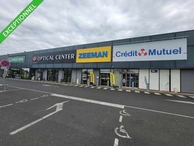 Ensemble commercial 781m² à louer Châtellerault