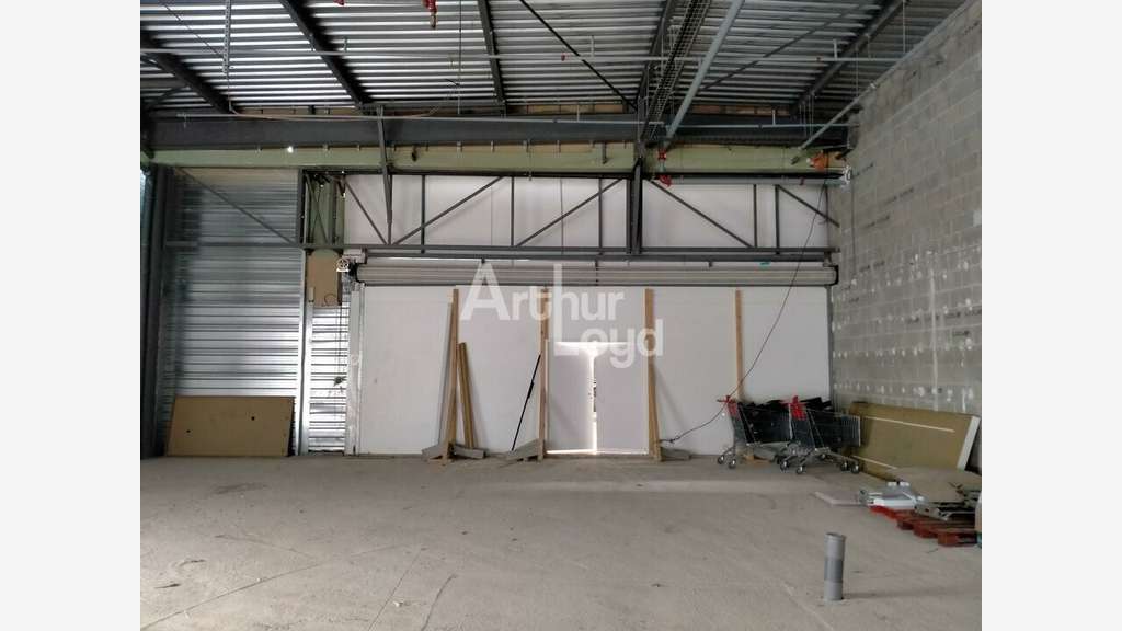 Cellule à louer dans galerie Châtellerault Sud