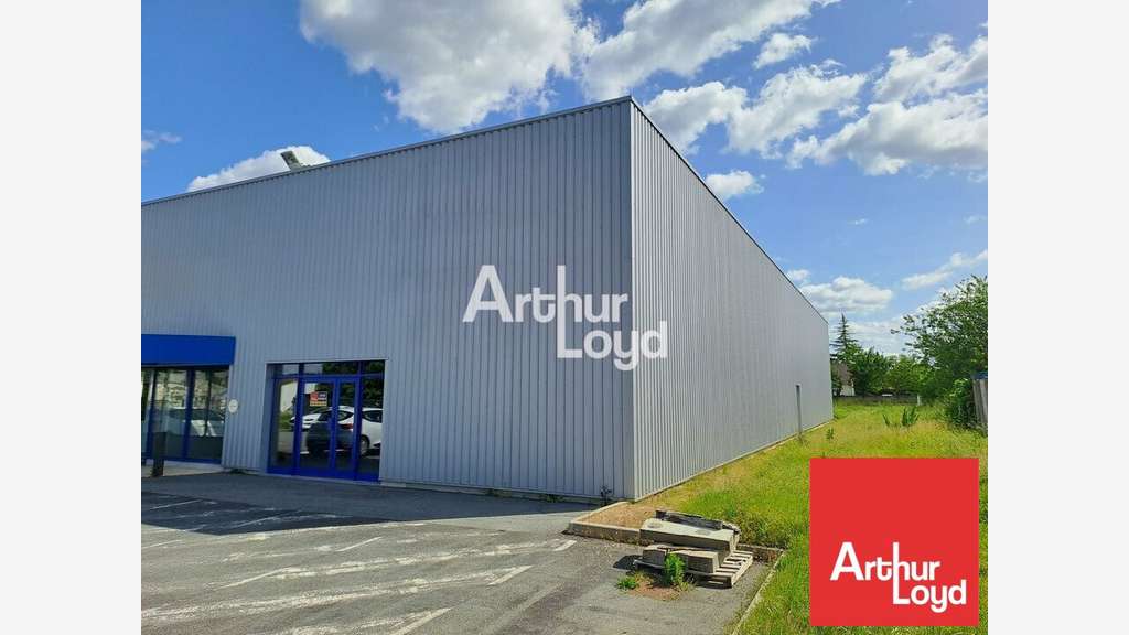 Local 466m² à louer Châtellerault ZA du Sanital