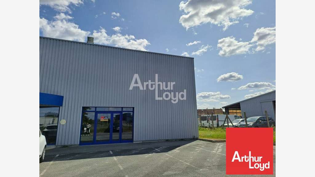Local 316m² à louer Châtellerault ZA du Sanital