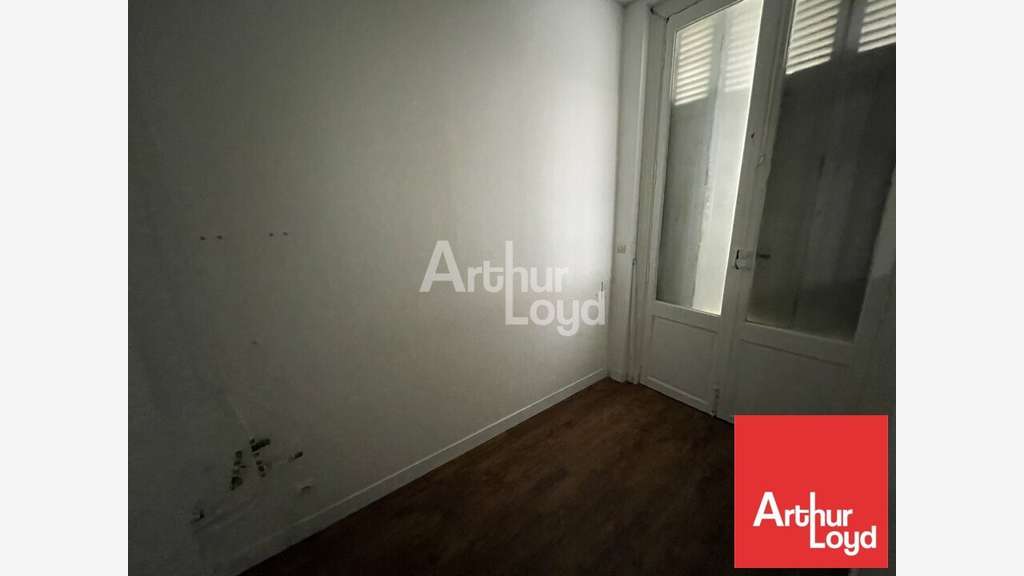 Bureaux 110m² à louer rue passante Châtellerault