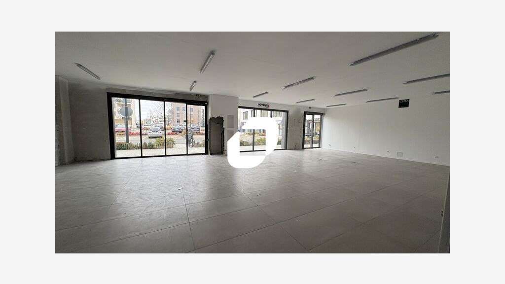 A louer Local commercial 199m² Chatenay malabry