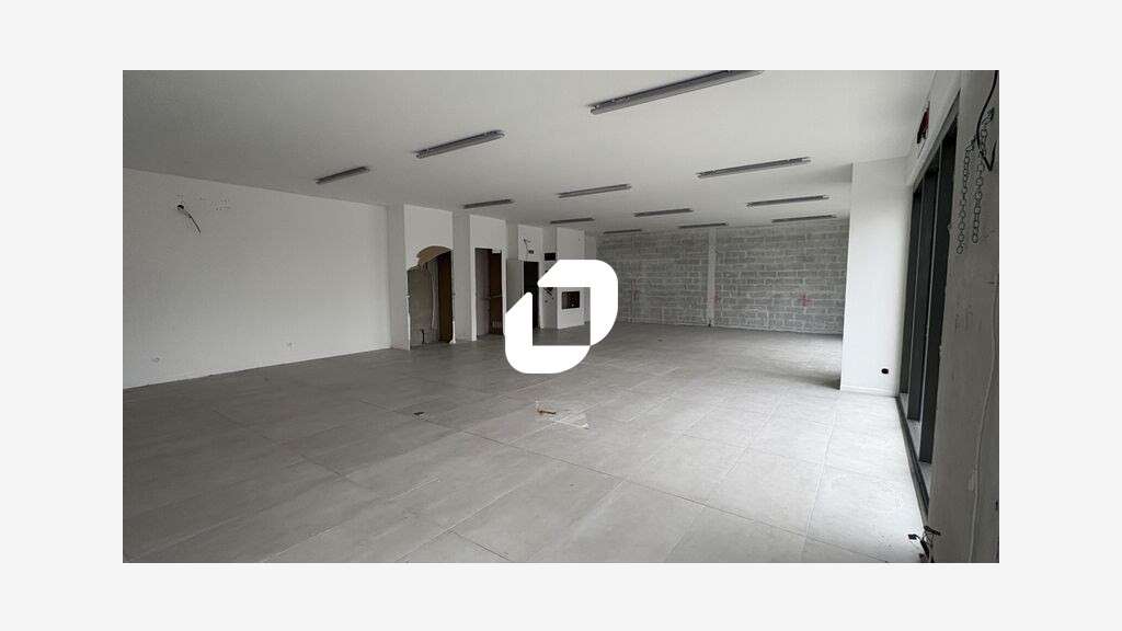 A louer Local commercial 199m² Chatenay malabry