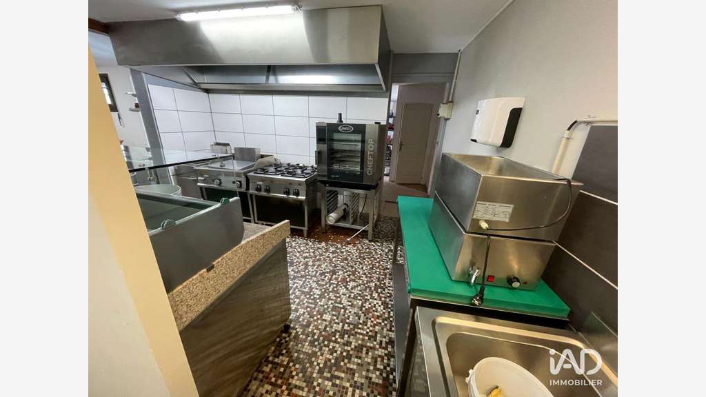 A louer local commercial 153m² à Chaumont