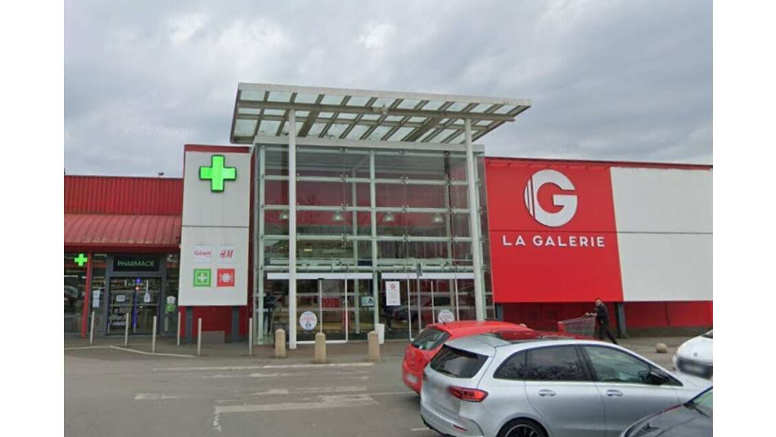 Local 146m²  à louer Galerie Mendes France Chauray