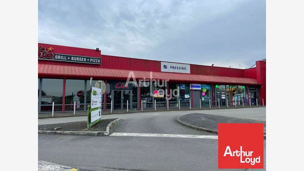 Local 288m² à louer en galerie commerciale Chauray