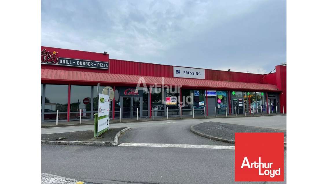Local 288m² à louer en galerie commerciale Chauray