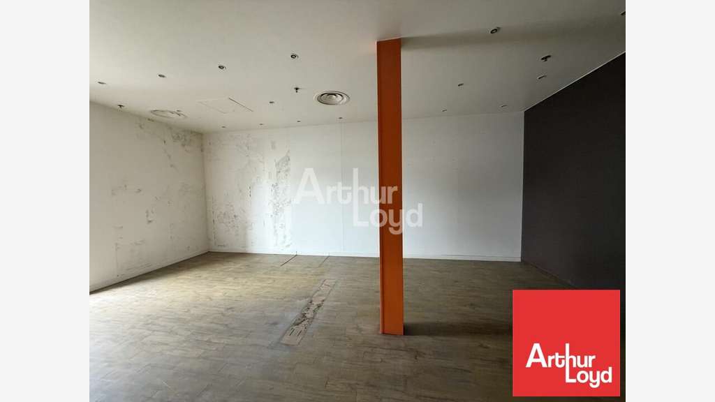 Local commercial 103m² à louer à Chauray