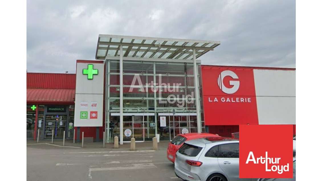 Local 400m² à louer à Chauray Mendes France