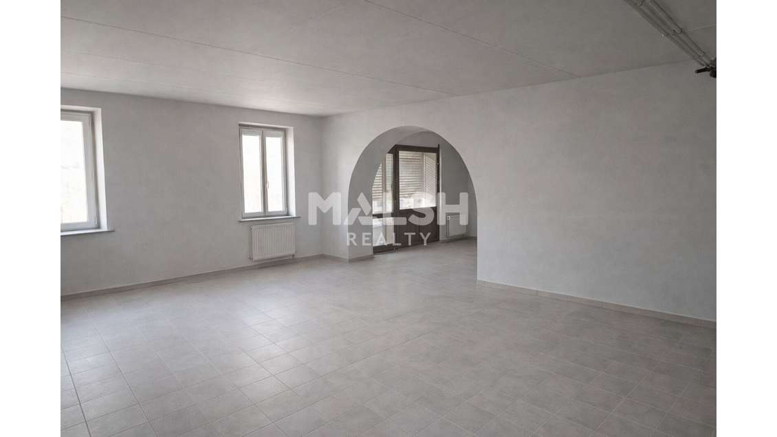 Local à usage restauration 130m² à Chazey-sur-Ain