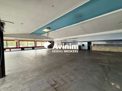 A louer local commercial 740m² à Chelles (77500)