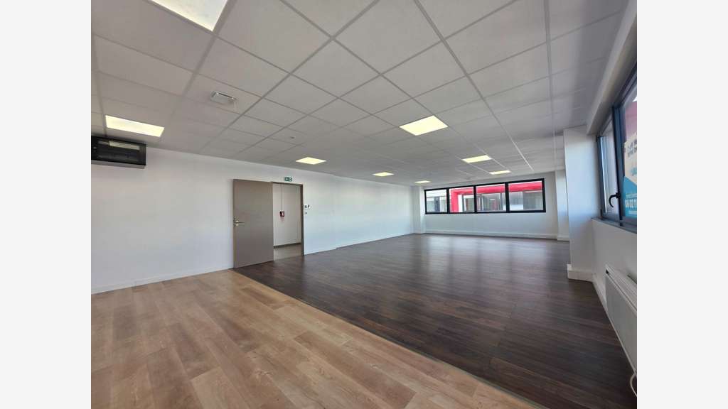 LOCAL ARTISANAL 262 M2