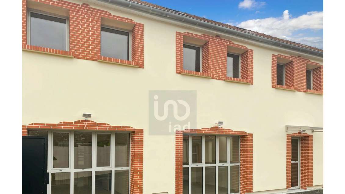 Location local professionnel 8m² à Chevrières