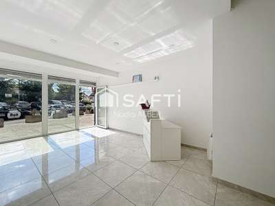 Location local 43m² face tramway T9 Choisy-le-Roi