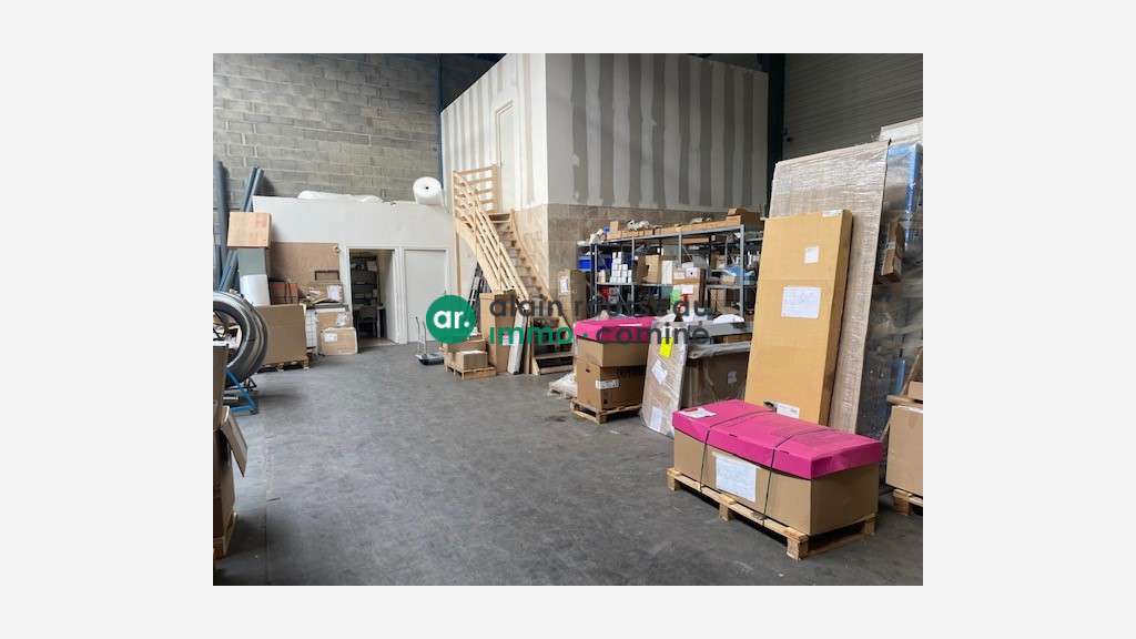 Local d'activité à louer 493m² à Cholet