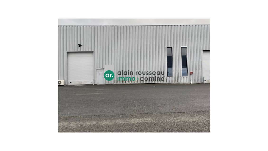 Local d'activité à louer 493m² à Cholet 