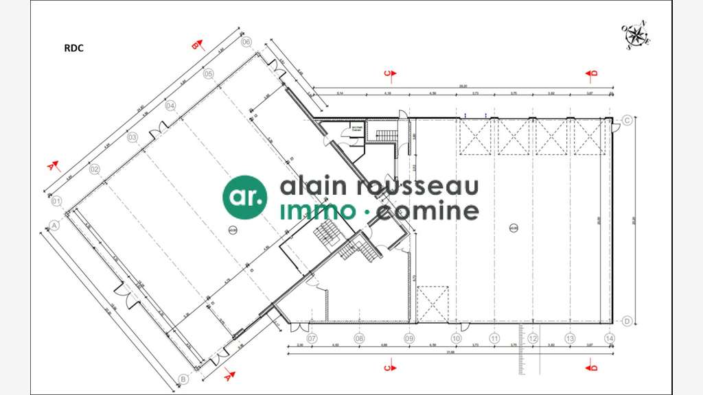 Local commercial 1725m² à louer à Cholet 