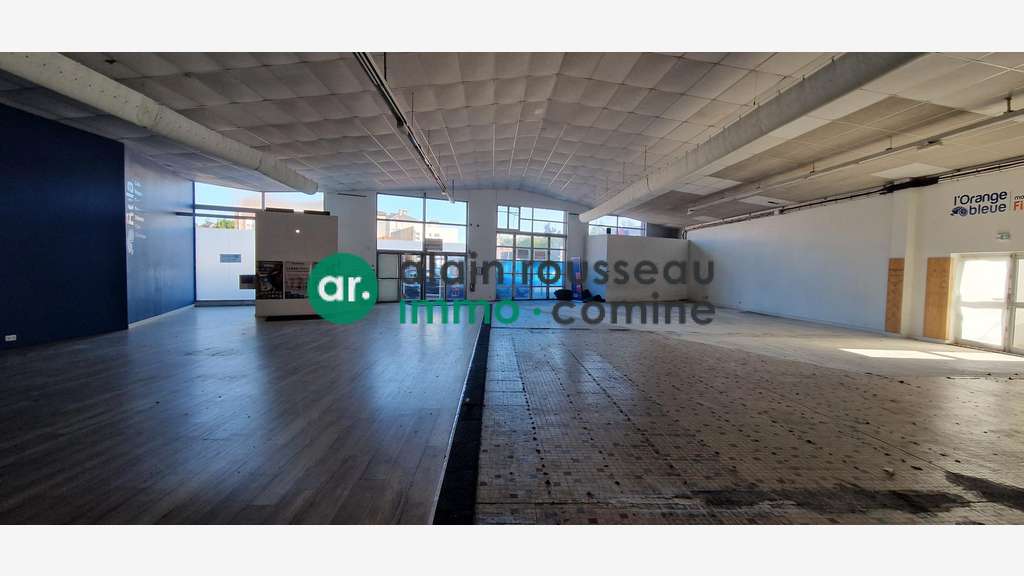 LOCAL COMMERCIAL A LOUER