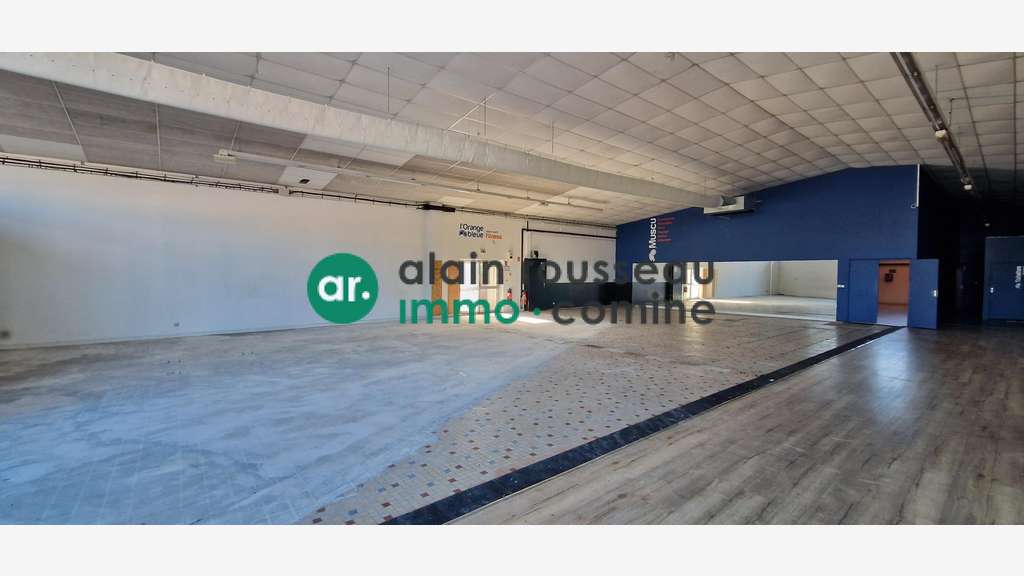 LOCAL COMMERCIAL A LOUER