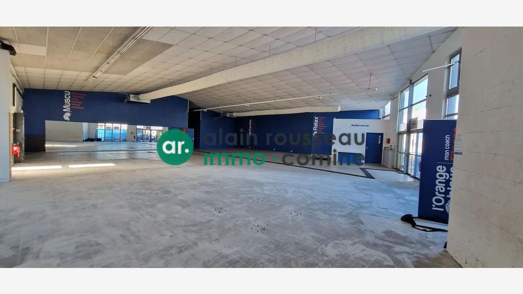 LOCAL COMMERCIAL A LOUER