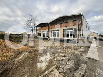 A louer local 307m² axe très passant à Clairoix