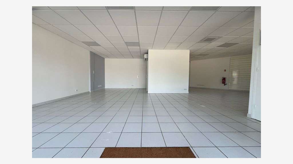 Locaux commerciaux 90m² à louer à Clapiers
