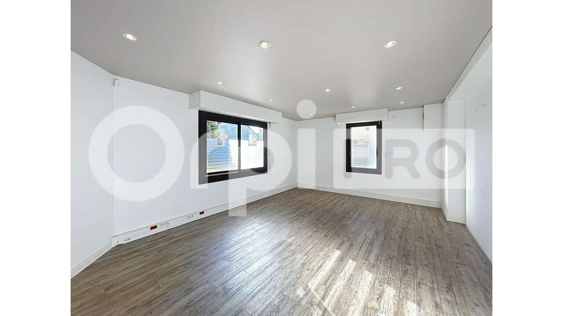 Local commercial 52m² à louer à Clermont