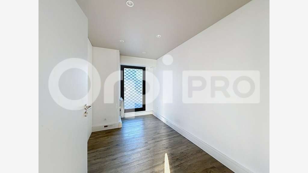 Local commercial 52m² à louer à Clermont