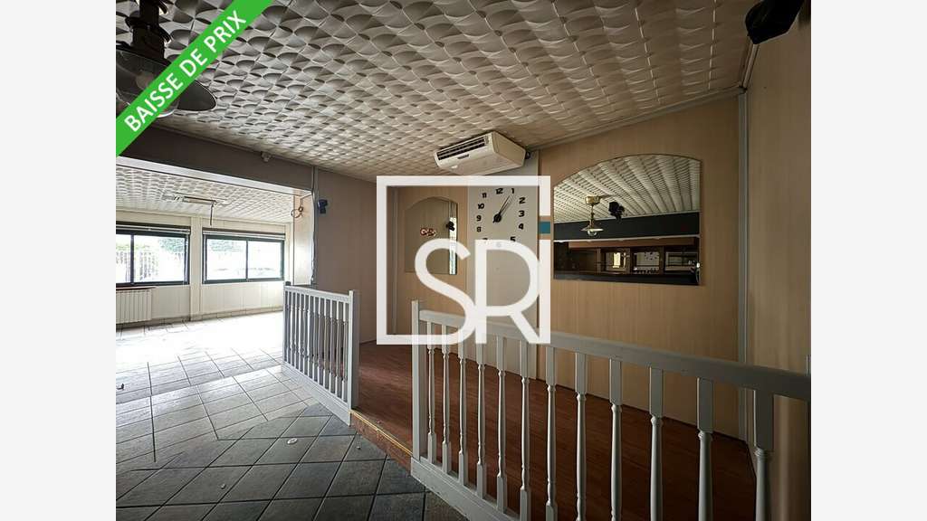 Local commercial 160m² à louer à Clermont Ferrand