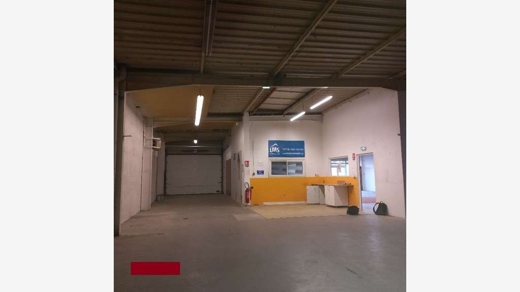 A louer local professionnel 450m² Clermont-Ferrand