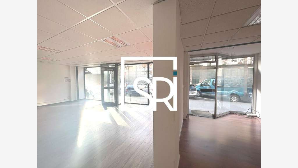 Local commercial 94m² à louer à Clermont Ferrand