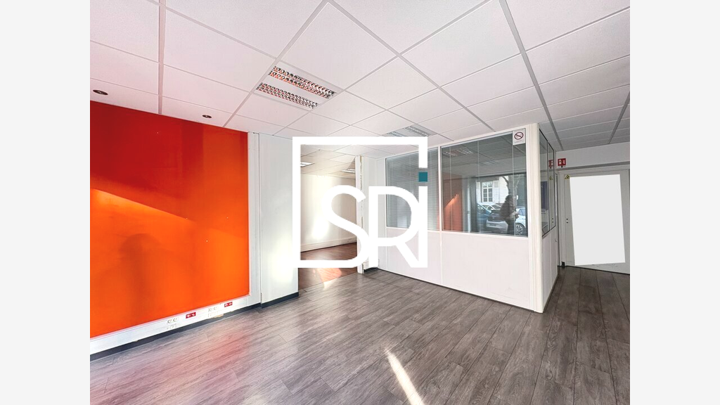 Local commercial 94m² à louer à Clermont Ferrand