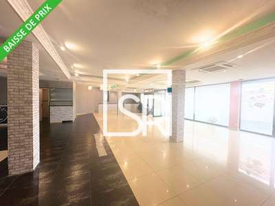 Local commercial 320m² à louer à Clermont-Ferrand