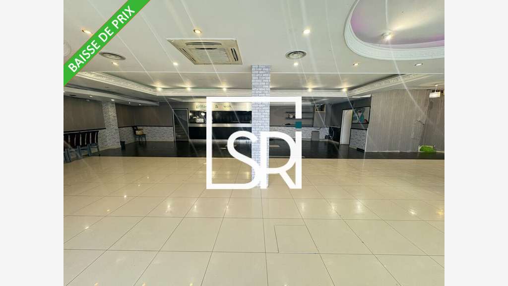 Local commercial 320m² à louer à Clermont-Ferrand